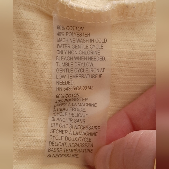 Beautiful Lightweight Butter Yellow Zip-Up Sweater Fits M/L - Picture 3 of 7